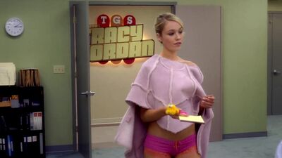 Katrina Bowden - 30 Rock - Film nackt
