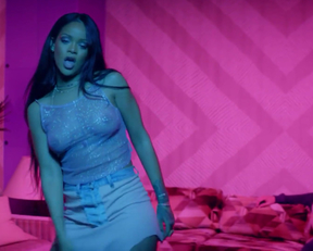 Rihanna's See Through Plot - Film nackt