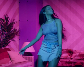 Rihanna's See Through Plot - Film nackt