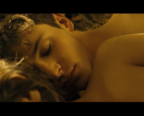 Jodie Foster / Audrey Tautou - A Very Long Engagement - Film nackt