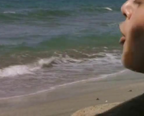 Angélique Thomas Plot In 'Textiles' - Film nackt