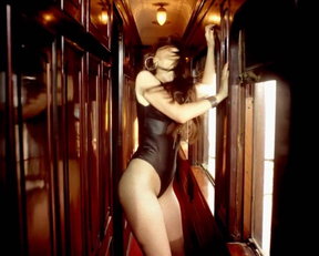 Natalia Oreiro - Corazón Valiente Ft. Rubén Rada - Film nackt