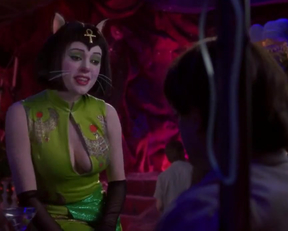 Rose McGowan As Miss Kitty Plot In 'Monkeybone' - Film nackt