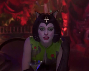 Rose McGowan As Miss Kitty Plot In 'Monkeybone' - Film nackt