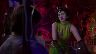 Rose McGowan As Miss Kitty Plot In 'Monkeybone' - Film nackt