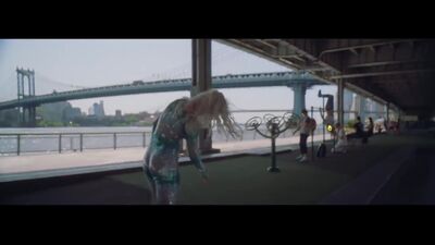 Hayley Williams Back Plot From Her Latest Music Video. - Film nackt