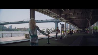 Hayley Williams Back Plot From Her Latest Music Video. - Film nackt