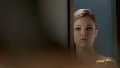 Maya Gilbert - Banshee - Film nackt