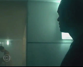 He Doesn't Care If She Is The Wife Of Some Big Gangster In Verdades Secredas - Film nackt