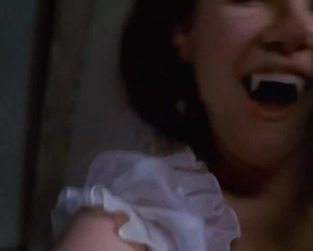 Madeleine Collinson Sexy Vampire Plot In Twins Of Evil - Film nackt