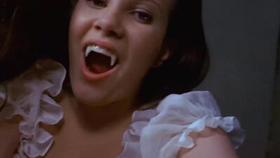 Madeleine Collinson Sexy Vampire Plot In Twins Of Evil - Film nackt