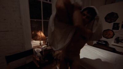 Marianna Hill Running Around Naked Plot In Medium Cool - Film nackt