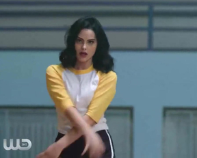 Camila Mendes Dancing In Riverdale - Film nackt