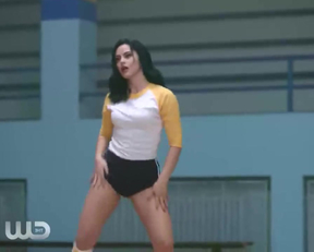 Camila Mendes Dancing In Riverdale - Film nackt
