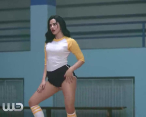 Camila Mendes Dancing In Riverdale - Film nackt
