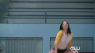 Camila Mendes Dancing In Riverdale - Film nackt