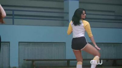 Camila Mendes Dancing In Riverdale - Film nackt