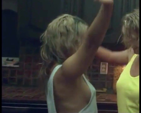 Vanessa Hudgens Perky Plots In Spring Breakers - Film nackt