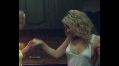 Vanessa Hudgens Perky Plots In Spring Breakers - Film nackt