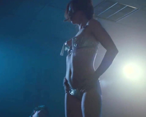 Amy Adams - 'American Hustle' - Film nackt