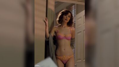 Rose Byrne Make A Strong Entrance - Film nackt