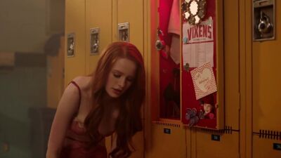 Madelaine Petsch As Cheryl In Riverdale - Film nackt