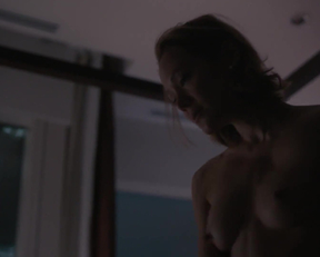 Louisa Krause's Pointy Plot On The Girlfriend Experience - Film nackt