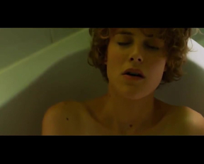Carla Juri Masturbation Plot In Wetlands - Film nackt