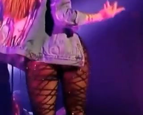 JoJo Shaking - Film nackt