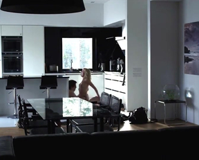 Helena Af Sandeberg In Mörkt Vatten - Film nackt