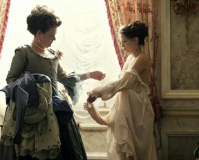 Léa Seydoux - 'Farewell, My Queen' - Film nackt