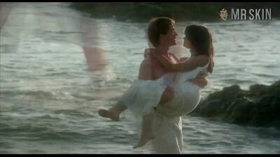 Phoebe Cates - Private School - Film nackt