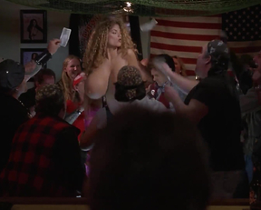 Selma Blair Is Bigger Than You Thought In A Dirty Shame - Film nackt