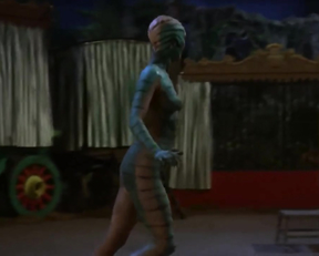 Serena Weber Painted Plot In Vampire Circus - Film nackt