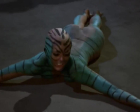 Serena Weber Painted Plot In Vampire Circus - Film nackt