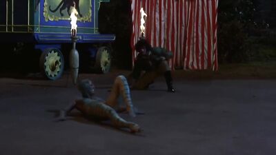 Serena Weber Painted Plot In Vampire Circus - Film nackt