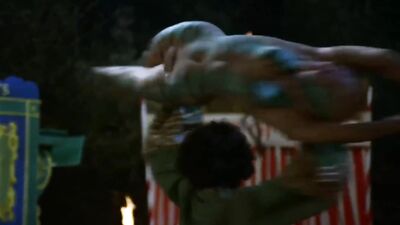 Serena Weber Painted Plot In Vampire Circus - Film nackt