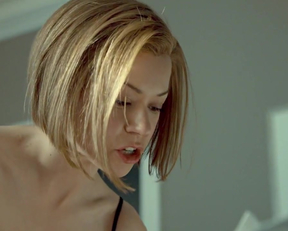 Tatiana Maslany - Orphan Black - S04E10 - Film nackt