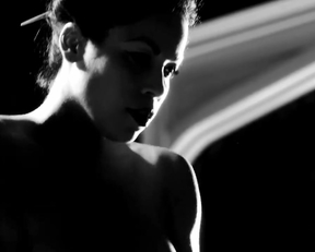 Daphne Duplaix - Femme Fatales - Film nackt