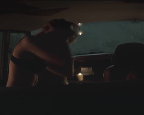 Chloë Grace Moretz - The 5th Wave MIC - Film nackt