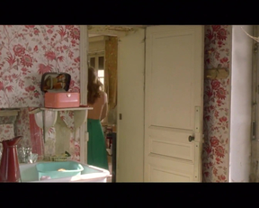 Léa Seydoux - Roses à Crédit - Film nackt