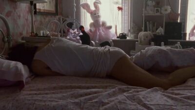Natalie Portman Humping A Pillow - Black Swan - Film nackt