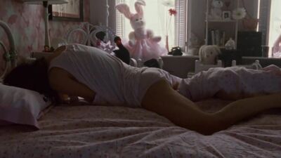 Natalie Portman Humping A Pillow - Black Swan - Film nackt