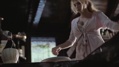 Charlotte McKinney's Plot In A Music Video - Film nackt