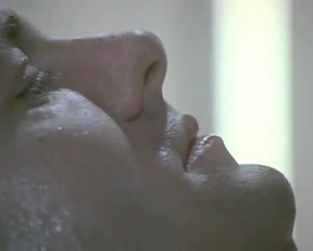 Monica Bellucci - La Riffa - Film nackt