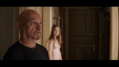Hera Hilmar Showing Ben Kingsley The Plot At Gunpoint In An Ordinary Man . - Film nackt