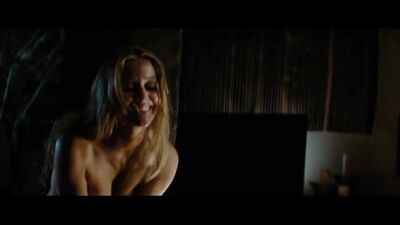 Julianna Guill - Film nackt