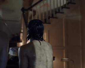 Mackenzie Davis Nip Slip In Freaks Of Nature - Film nackt
