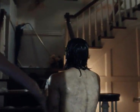Mackenzie Davis Nip Slip In Freaks Of Nature - Film nackt