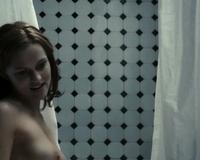 Teresa Palmer In 'Restraint' - Film nackt
